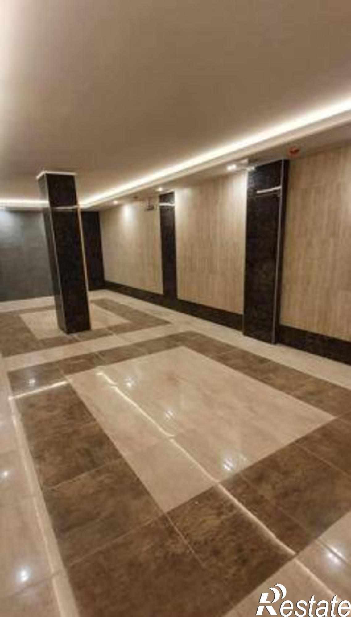 Купить квартиру за 4 220 000 рублей на бульвар Комарова, 30/2с3