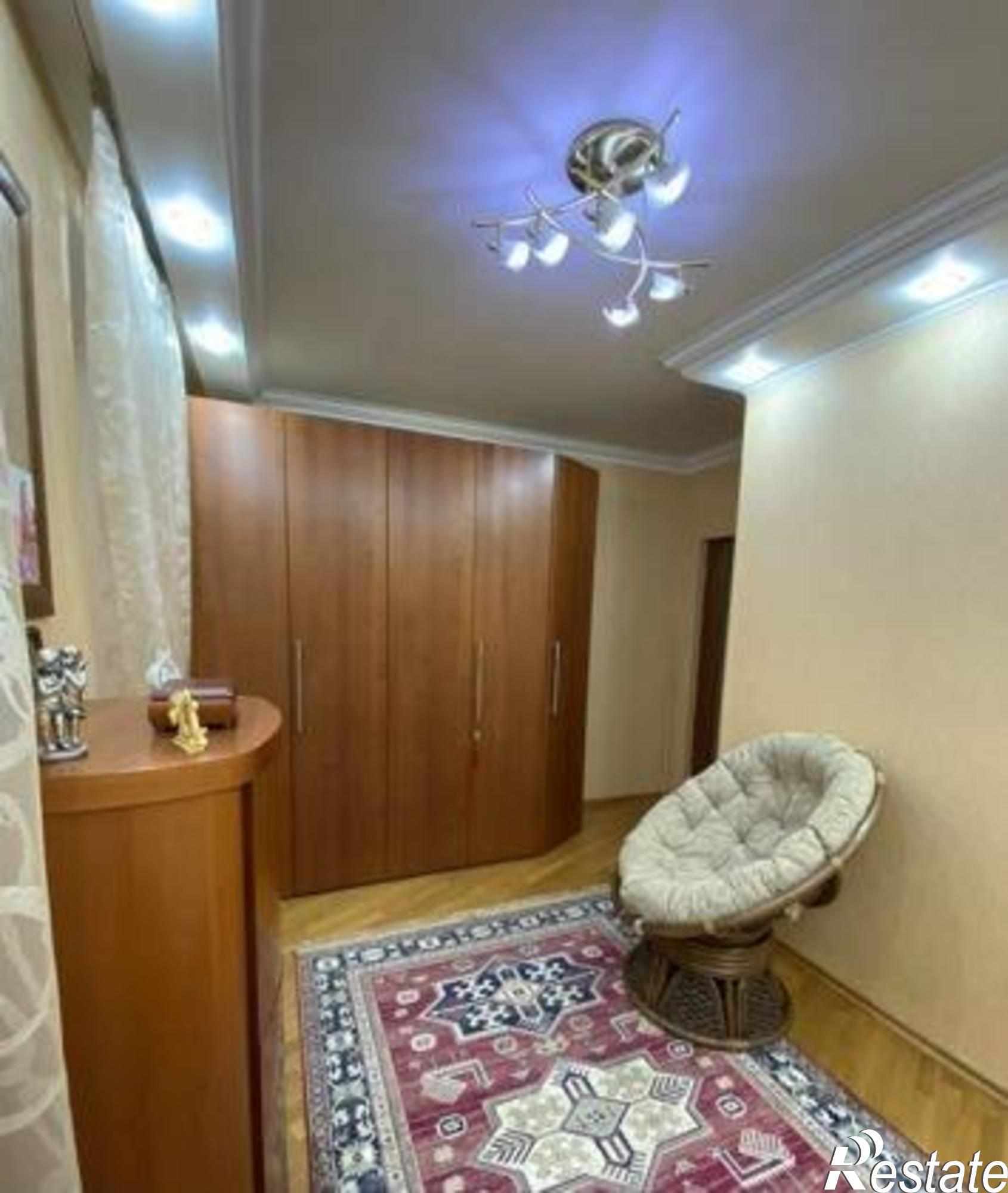 Купить квартиру за 8 930 000 рублей на Искусственная улица, 2/70