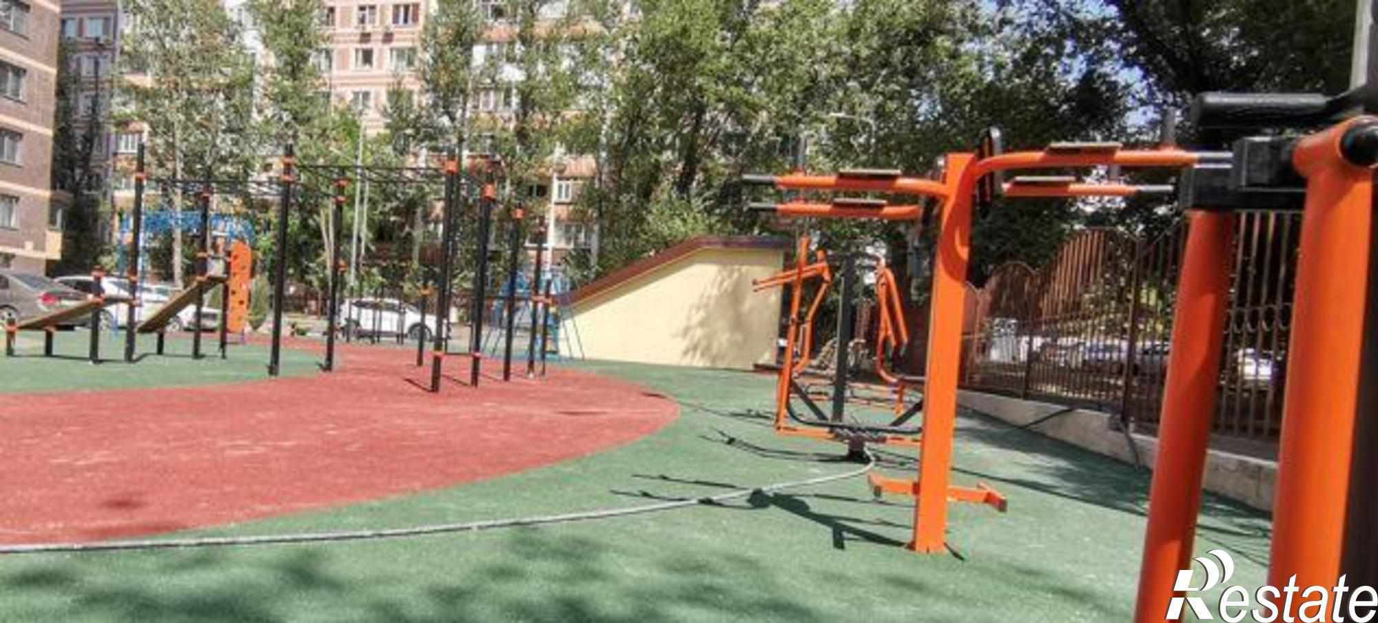 Купить квартиру за 1 910 000 рублей на бульвар Комарова, 30/2с3