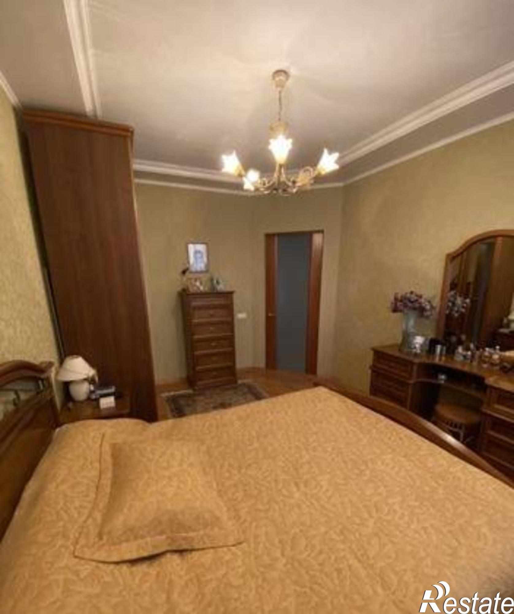 Купить квартиру за 8 930 000 рублей на Искусственная улица, 2/70