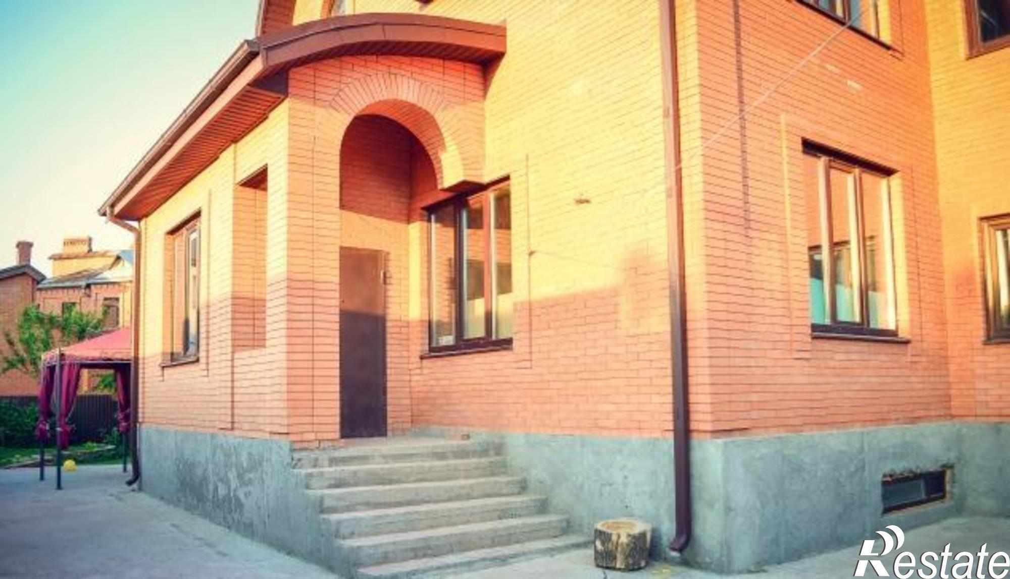 Купить дачу, дом, коттедж за 11 400 000 рублей на переулок Гелиоса, 7