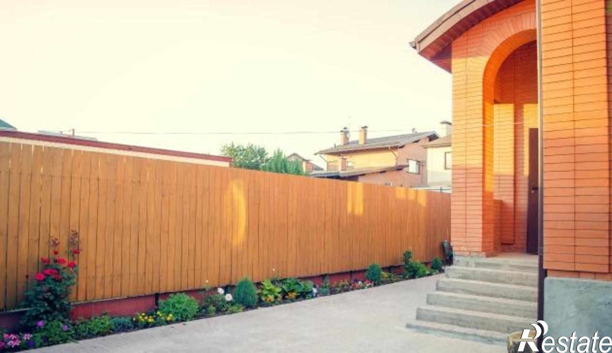 Купить дачу, дом, коттедж за 11 400 000 рублей на переулок Гелиоса, 7