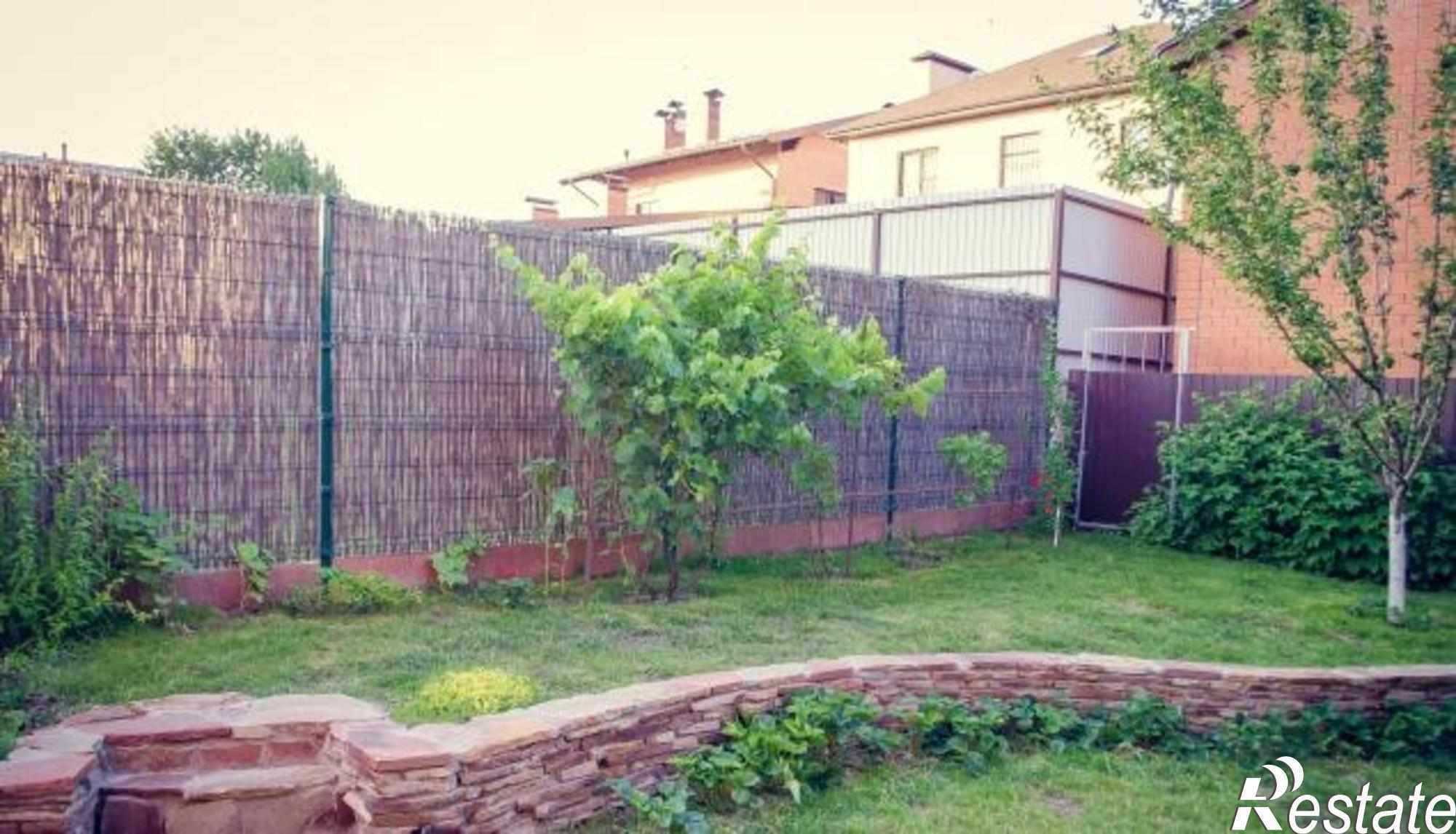 Купить дачу, дом, коттедж за 11 400 000 рублей на переулок Гелиоса, 7