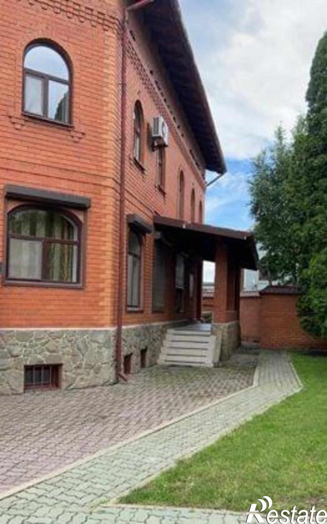 Купить дачу, дом, коттедж за 15 200 000 рублей на Сурженская улица, 2Б