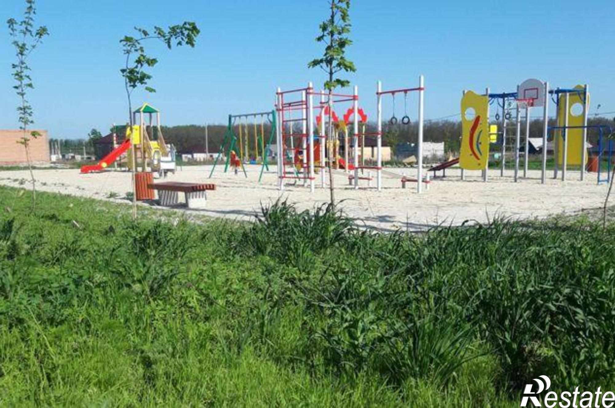 Купить дачу, дом, коттедж за 3 990 000 рублей на Комсомольская улица, 44