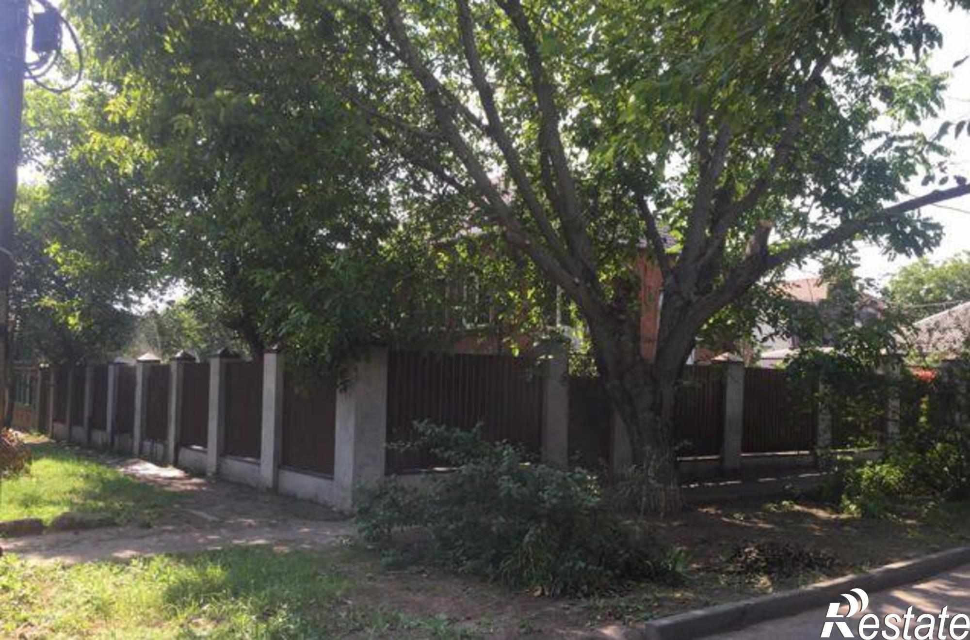 Купить дачу, дом, коттедж за 15 200 000 рублей на Доброхимовская улица, 44