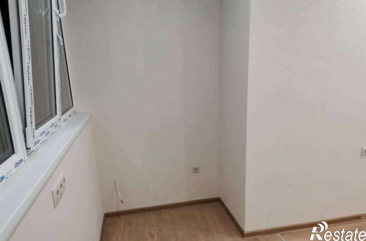 2-комн квартира улица Шаповалова, 1Гс1