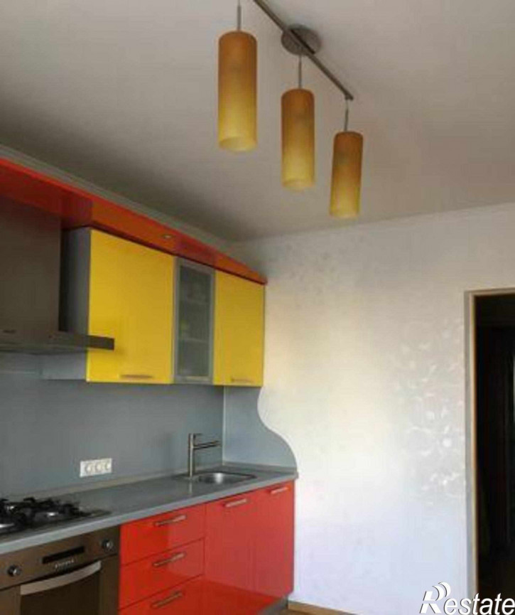 3-комн квартира улица Миронова, 8А