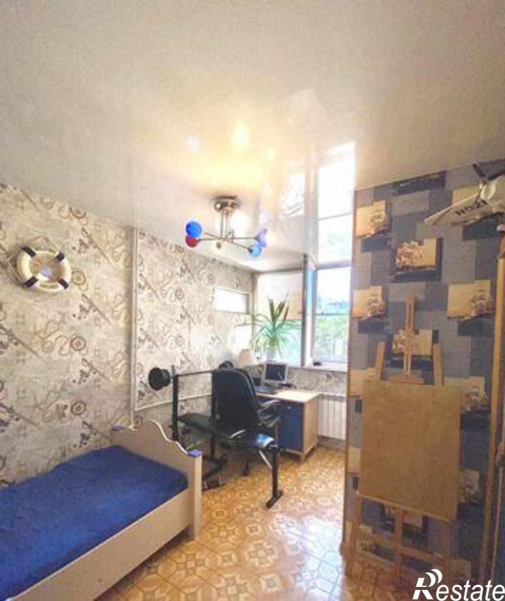 4-комн квартира улица Волкова, 8
