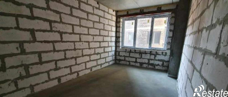 4-комн квартира в новом доме бульвар Комарова, 30/2с2