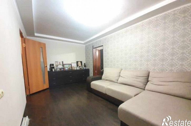 3-комн квартира улица Щаденко, 2