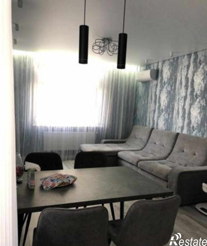 3-комн квартира проспект Сиверса, 32