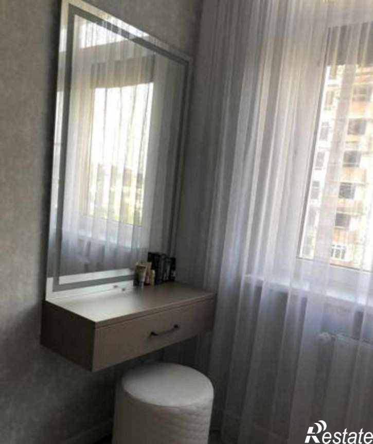 3-комн квартира проспект Сиверса, 32