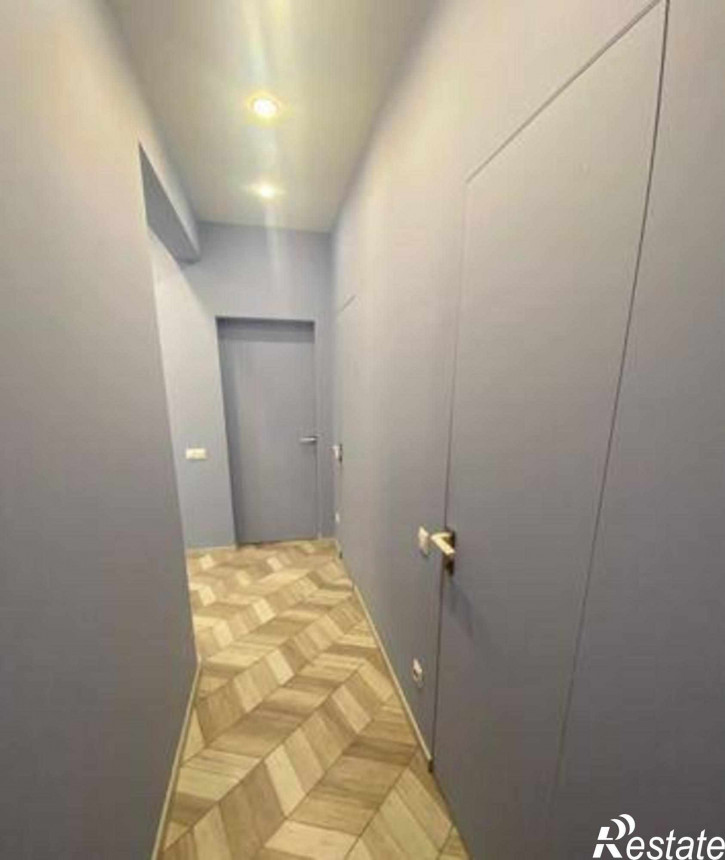 3-комн квартира улица Еляна, 54