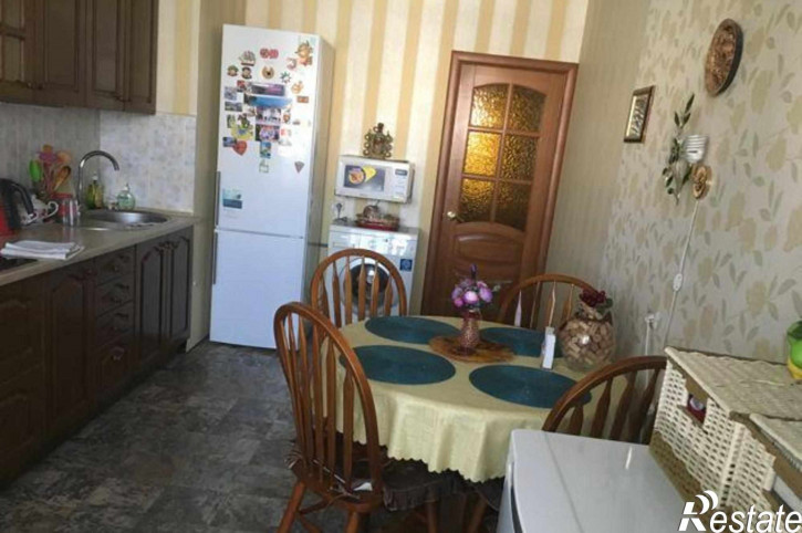 3-комн квартира улица Миронова, 14А