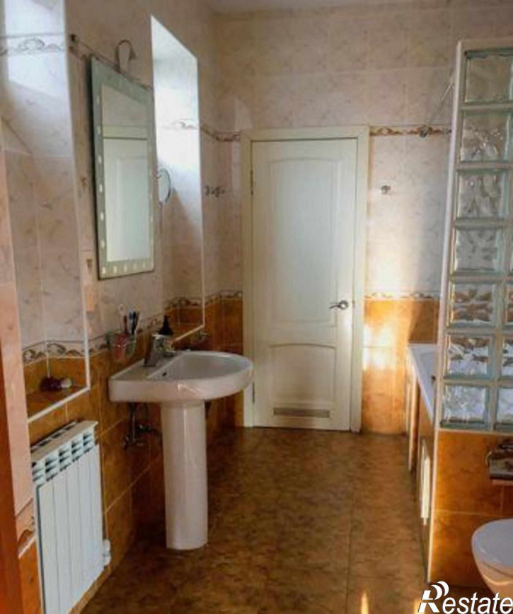 Коттедж/дом Белостокская улица, 34