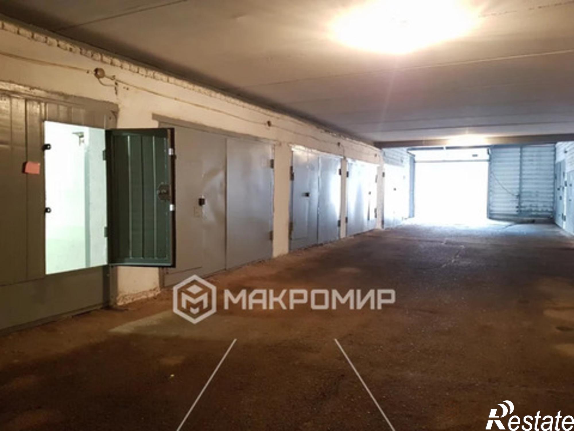 Купить гараж, место в паркинге за 1 050 000 рублей на ул. Кольцевая, 3, к А