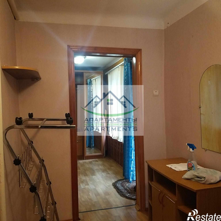 3-комн квартира Крайнего ул, 68