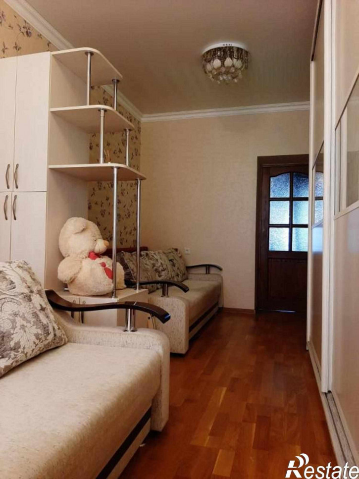 2-комн квартира Ворошилова ул, 8