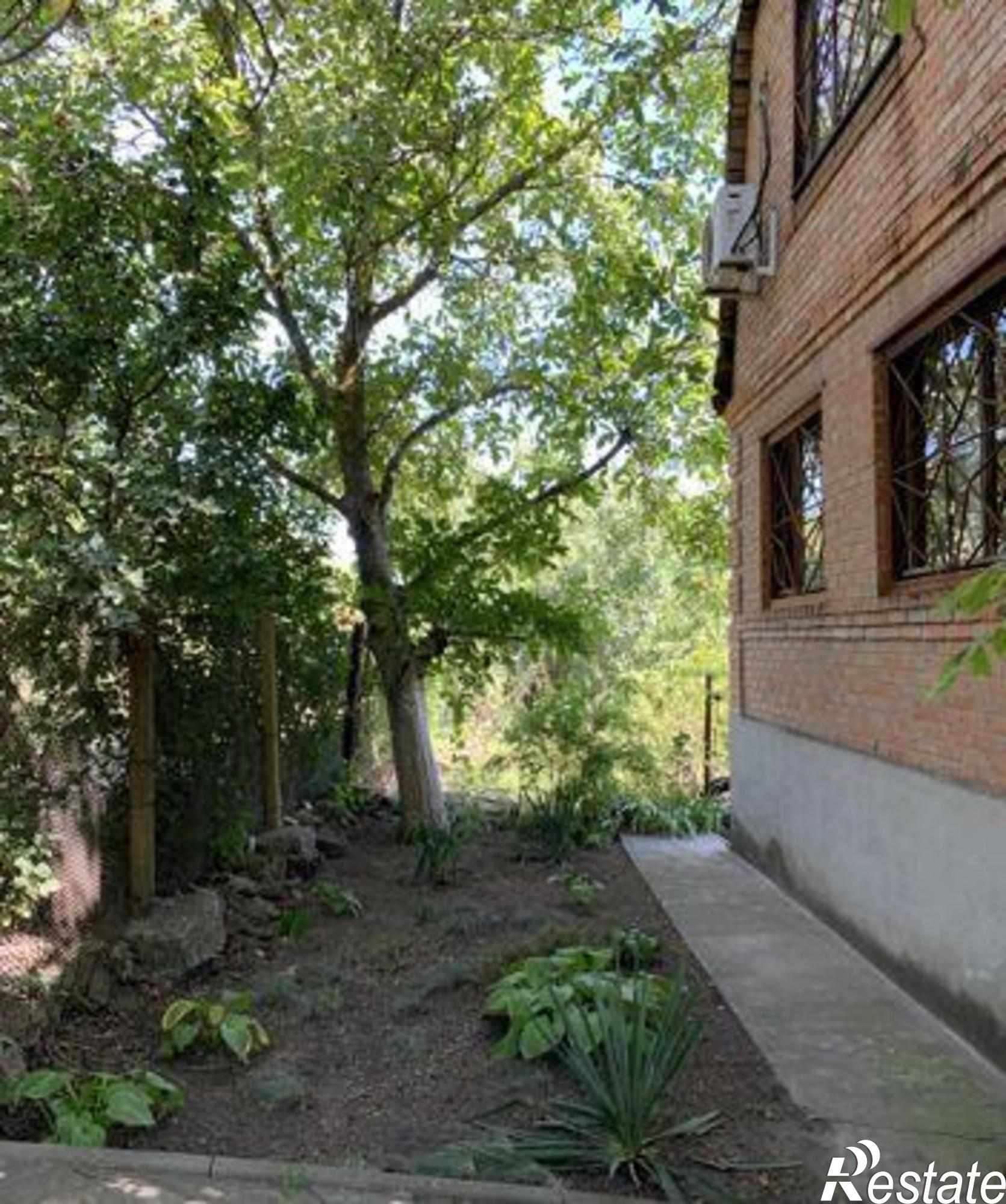 Купить дачу, дом, коттедж за 3 370 000 рублей на площадь Советов, 21