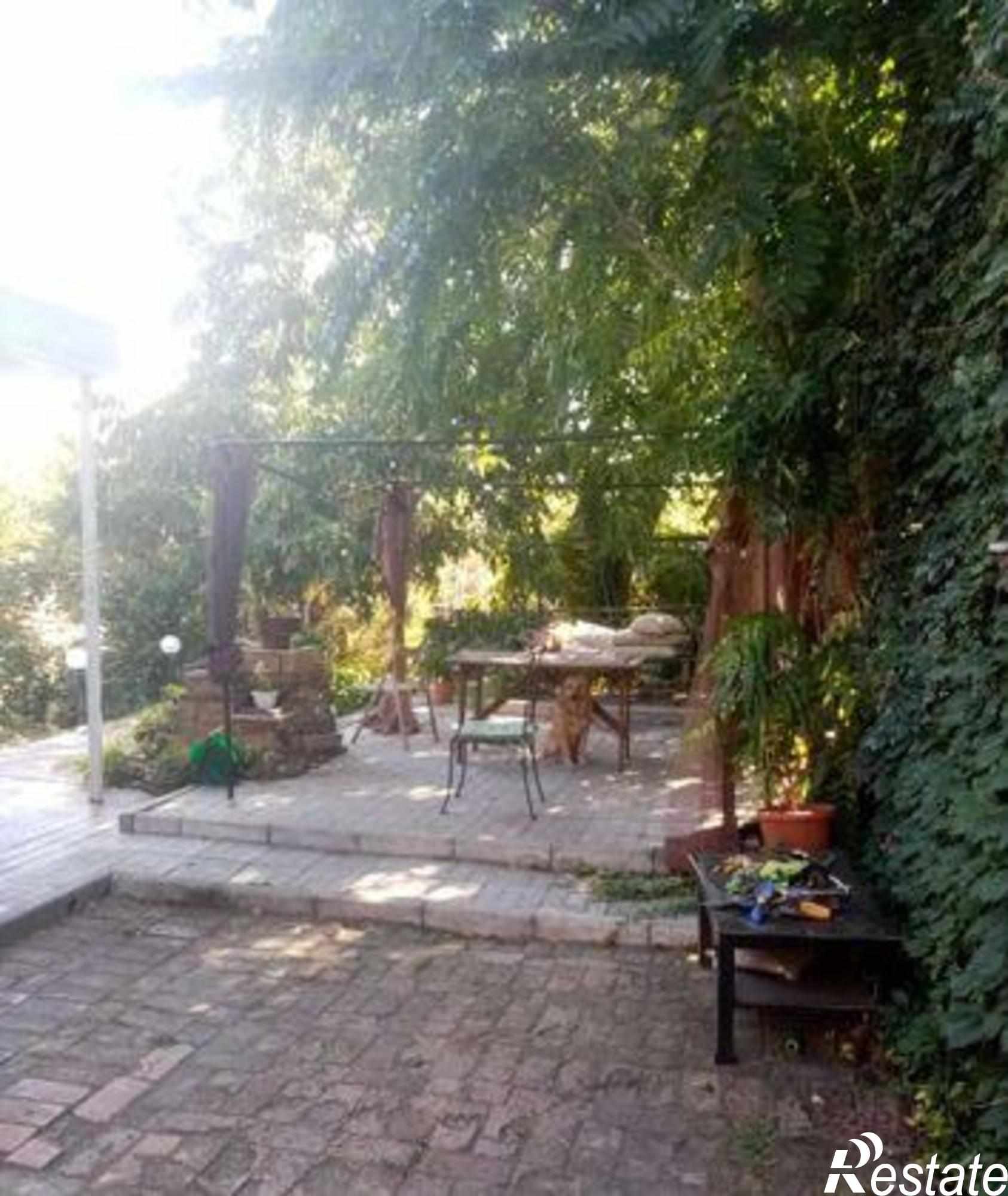 Купить дачу, дом, коттедж за 7 600 000 рублей на 2-я Пролетарская улица, 109