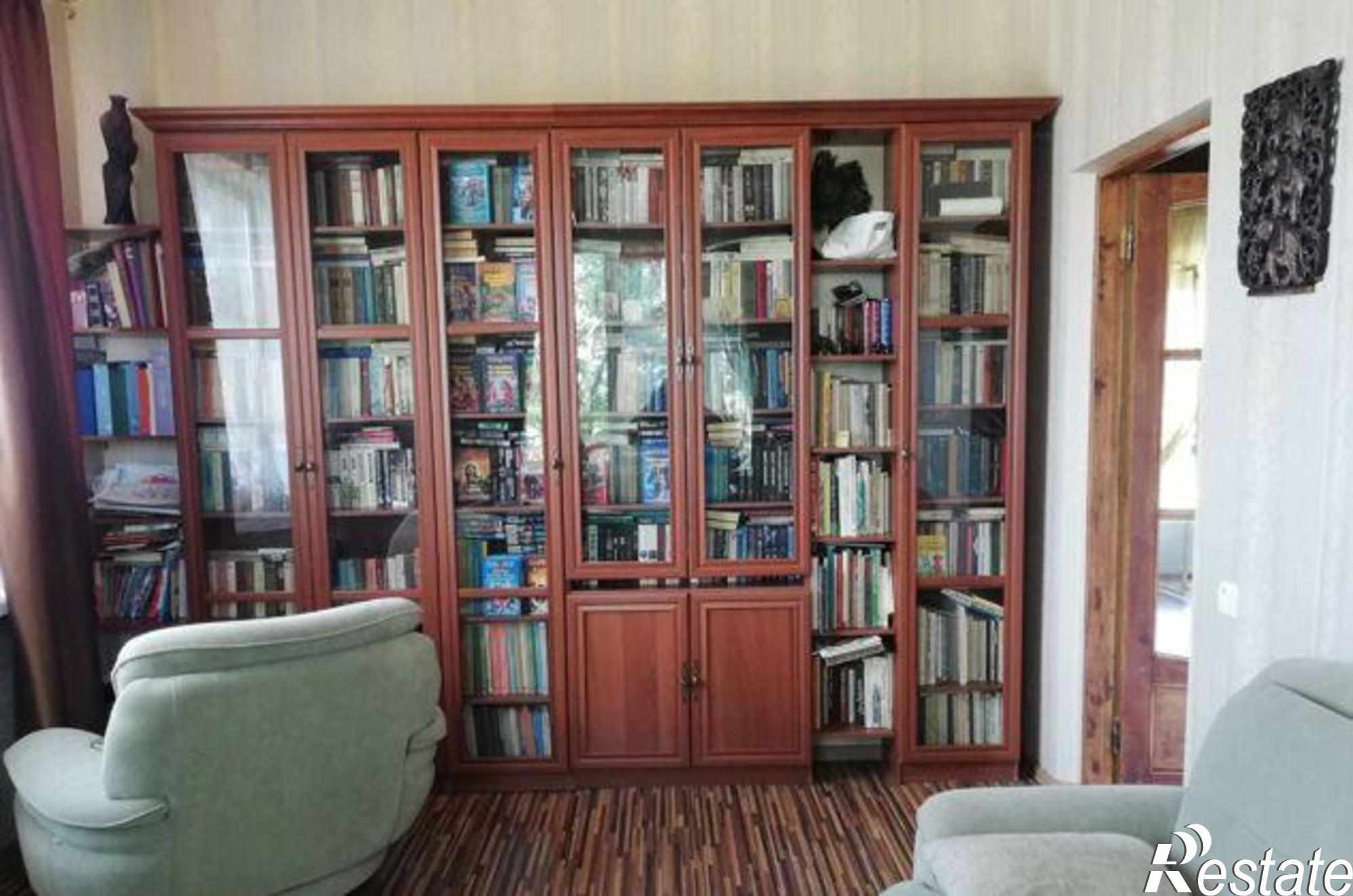 Купить дачу, дом, коттедж за 11 400 000 рублей на 2-я Таможенная улица, 18с1