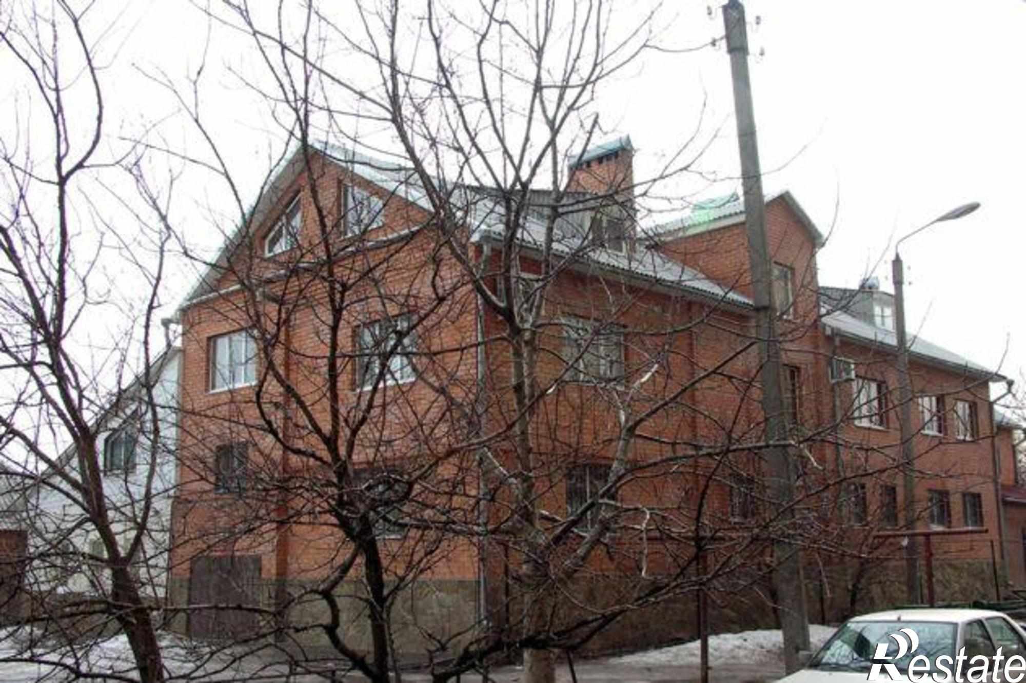 Купить дачу, дом, коттедж за 28 490 000 рублей на улица Горбачёва, 21В