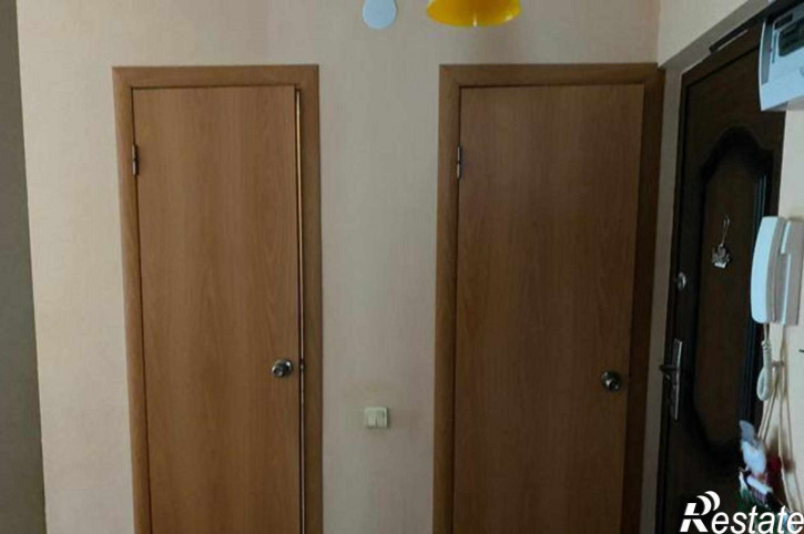 3-комн квартира проспект Королёва, 25
