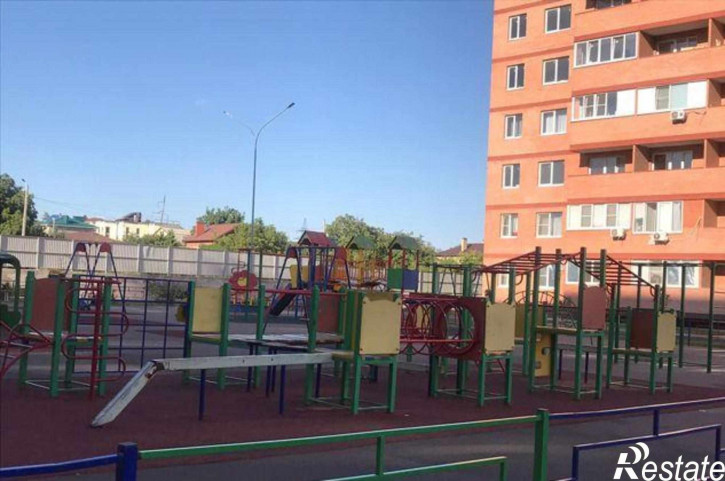 2-комн квартира улица Шаповалова, 1Вс1