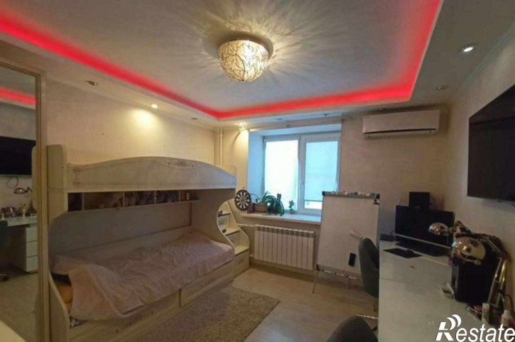 3-комн квартира Орбитальная улица, 74