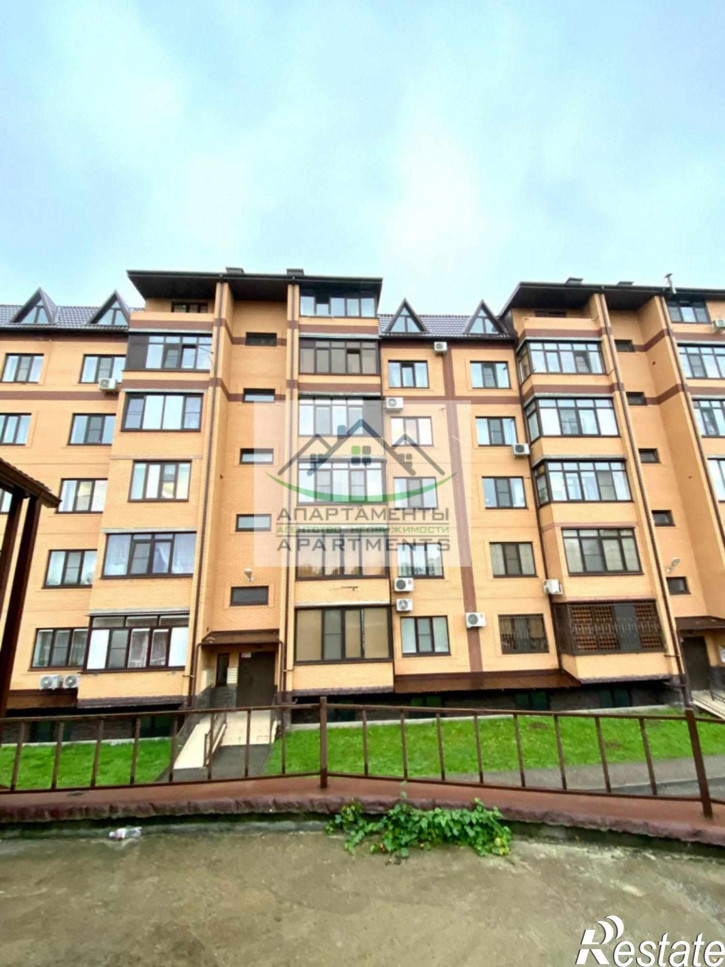 3-комн квартира Кипарисовая ул, 2к1