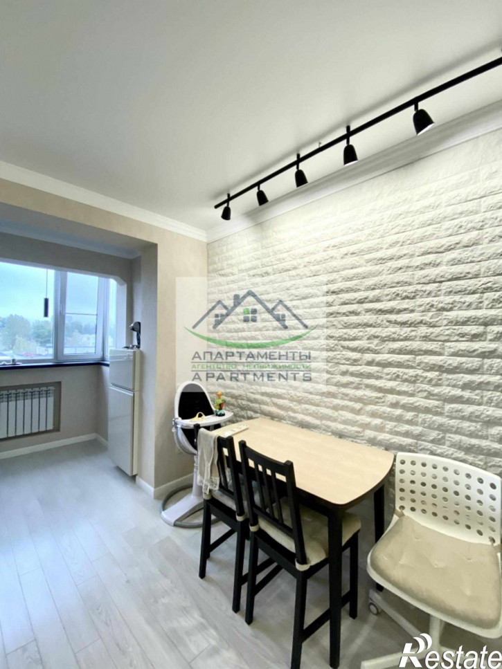 3-комн квартира Бутырина ул, 3