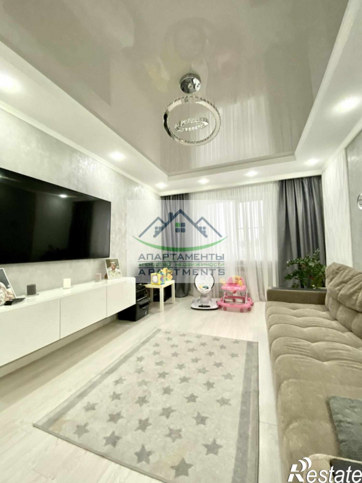 3-комн квартира Бутырина ул, 3