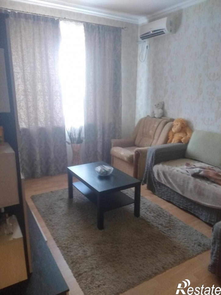 2-комн квартира Славы ул, 7
