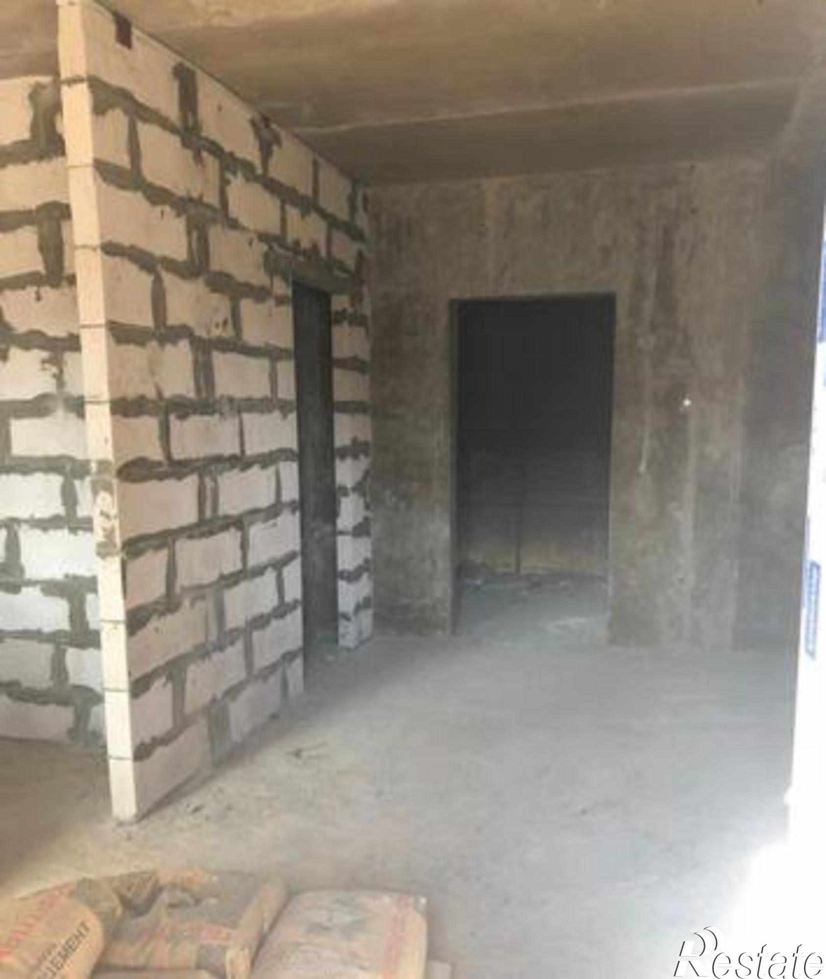 Купить квартиру за 2 300 000 рублей на улица Жмайлова, 19А