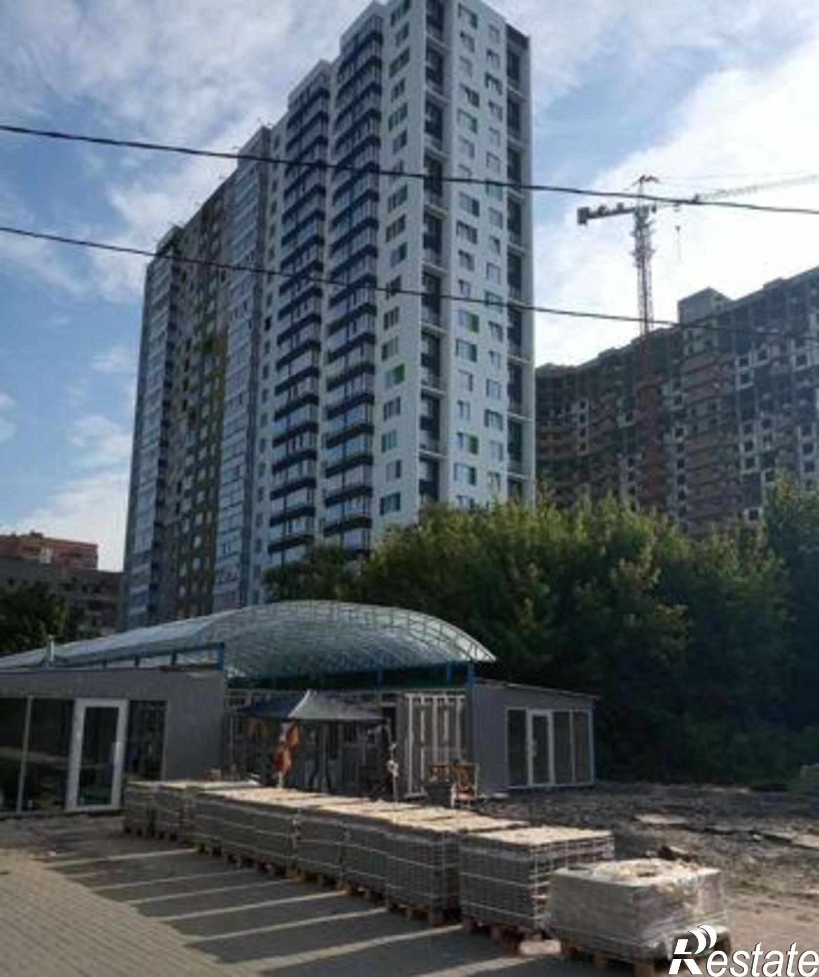 Купить квартиру за 2 630 000 рублей на улица Жмайлова, 19А