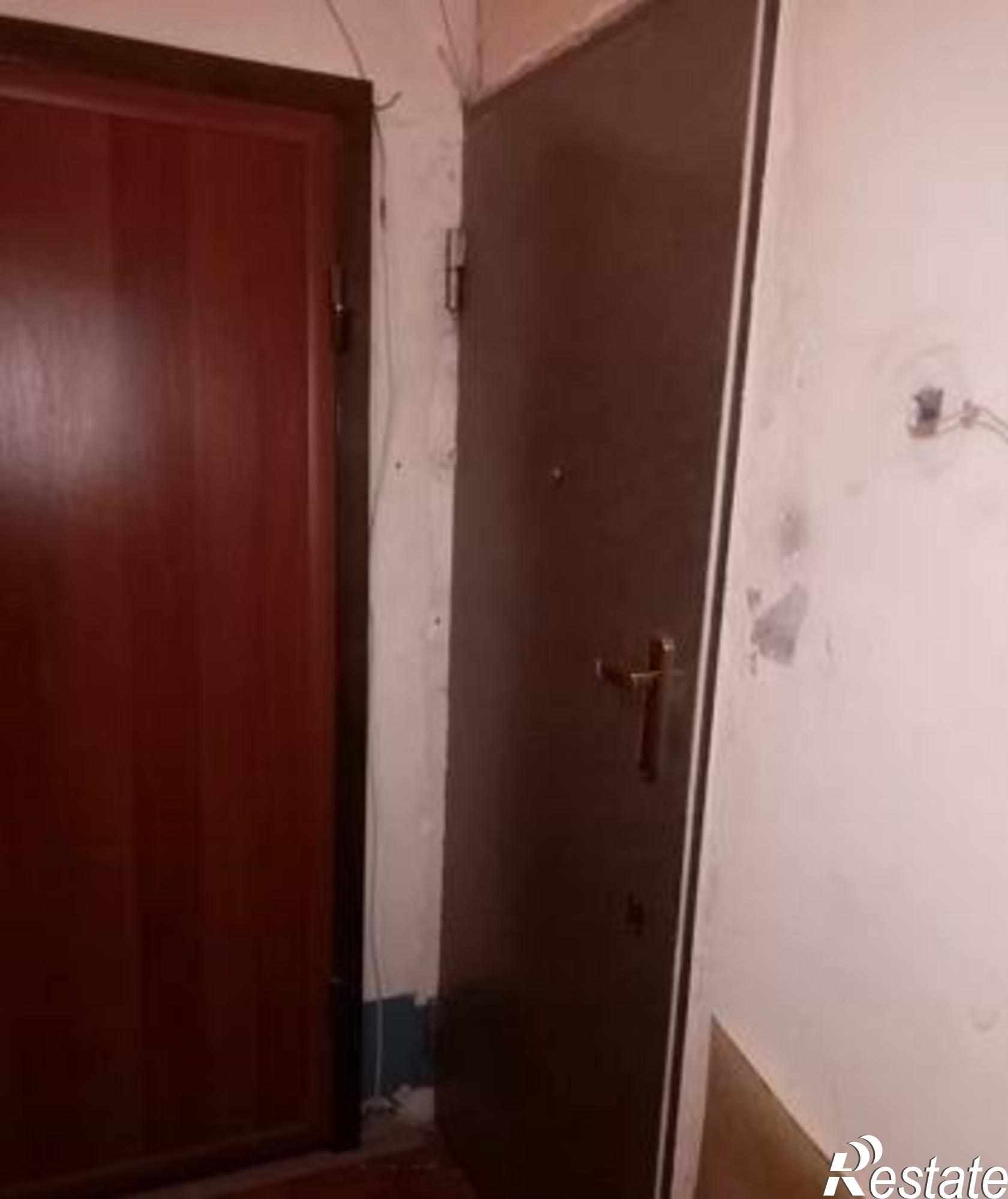 Купить квартиру за 2 330 000 рублей на Вятская улица, 112/1