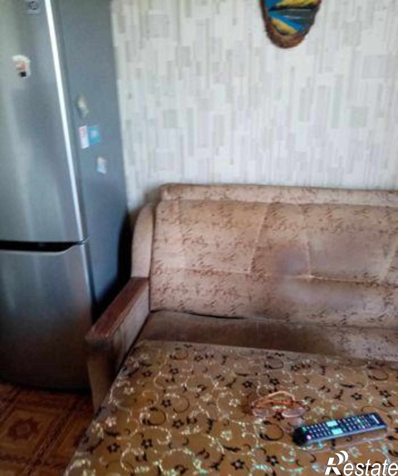 Купить квартиру за 2 330 000 рублей на Вятская улица, 112/1