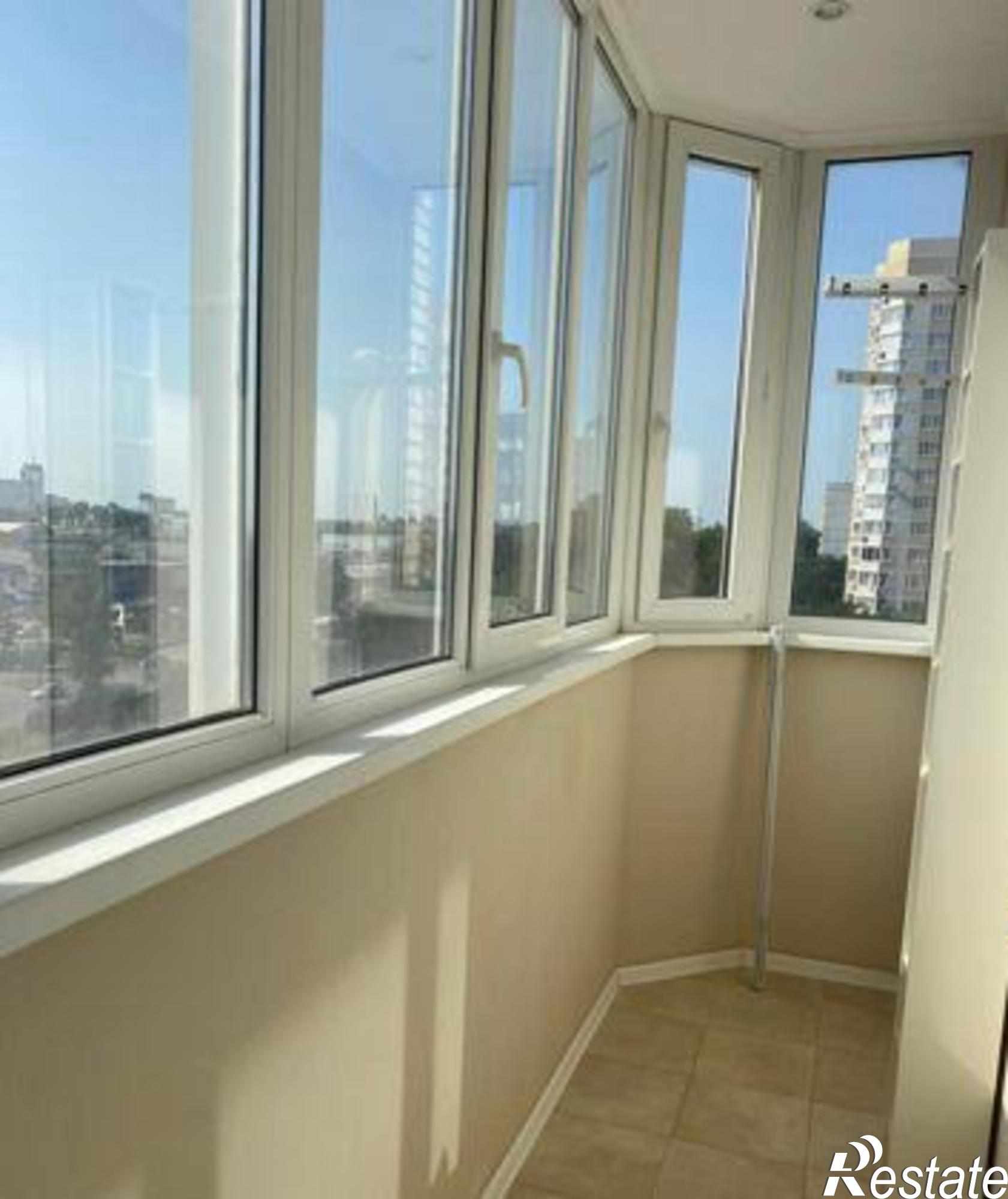 Купить квартиру за 4 980 000 рублей на улица Малиновского, 74/68