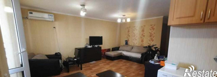 2-комн квартира улица Варфоломеева, 246