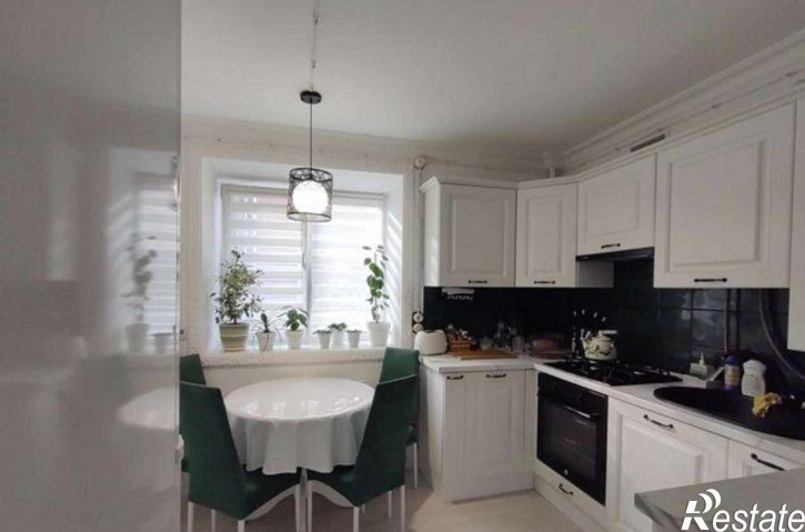 2-комн квартира улица Венеры, 24к15