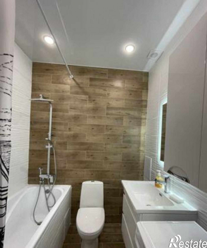 2-комн квартира улица Шаповалова, 1Вс2