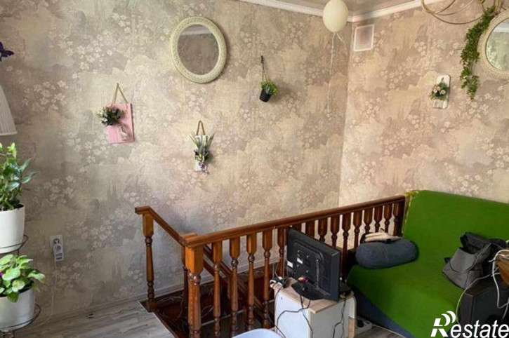 3-комн квартира улица Красных Зорь, 138/16