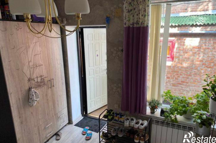 3-комн квартира улица Красных Зорь, 138/16