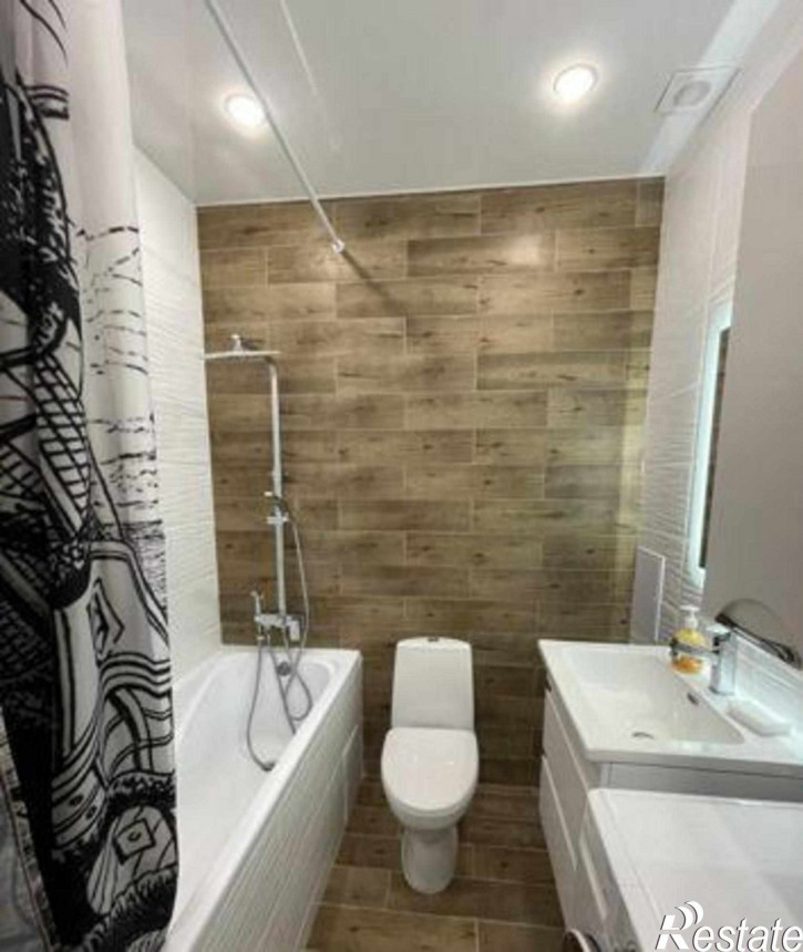 2-комн квартира улица Шаповалова, 1Вс2
