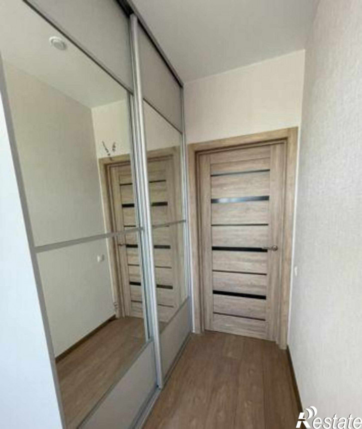 2-комн квартира улица Шаповалова, 1Вс2