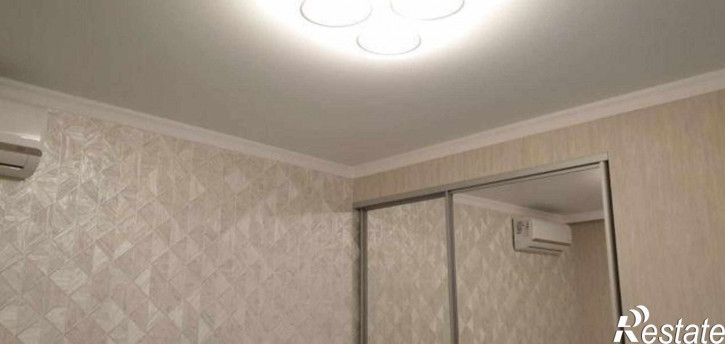 2-комн квартира улица Еляна, 40