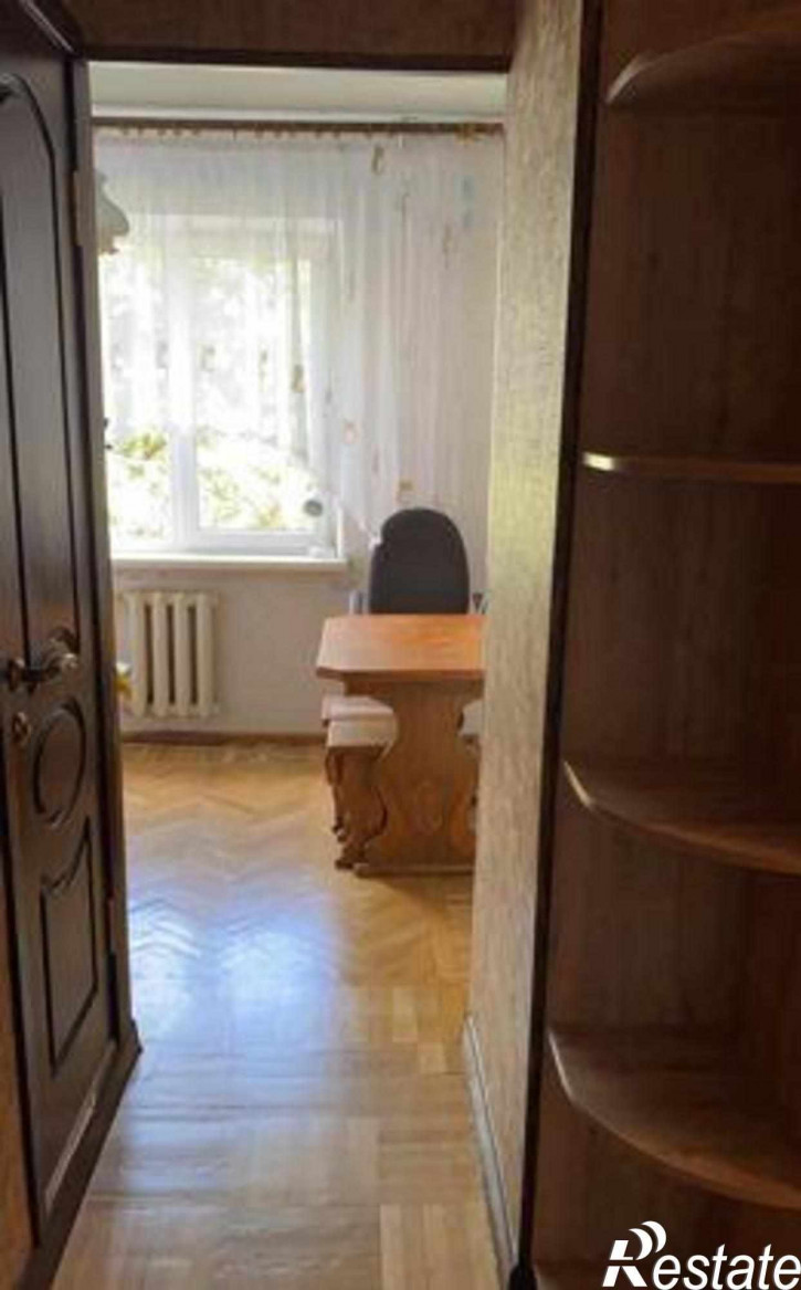 2-комн квартира проспект Космонавтов, 34/1