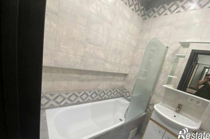 2-комн квартира улица Венеры, 23