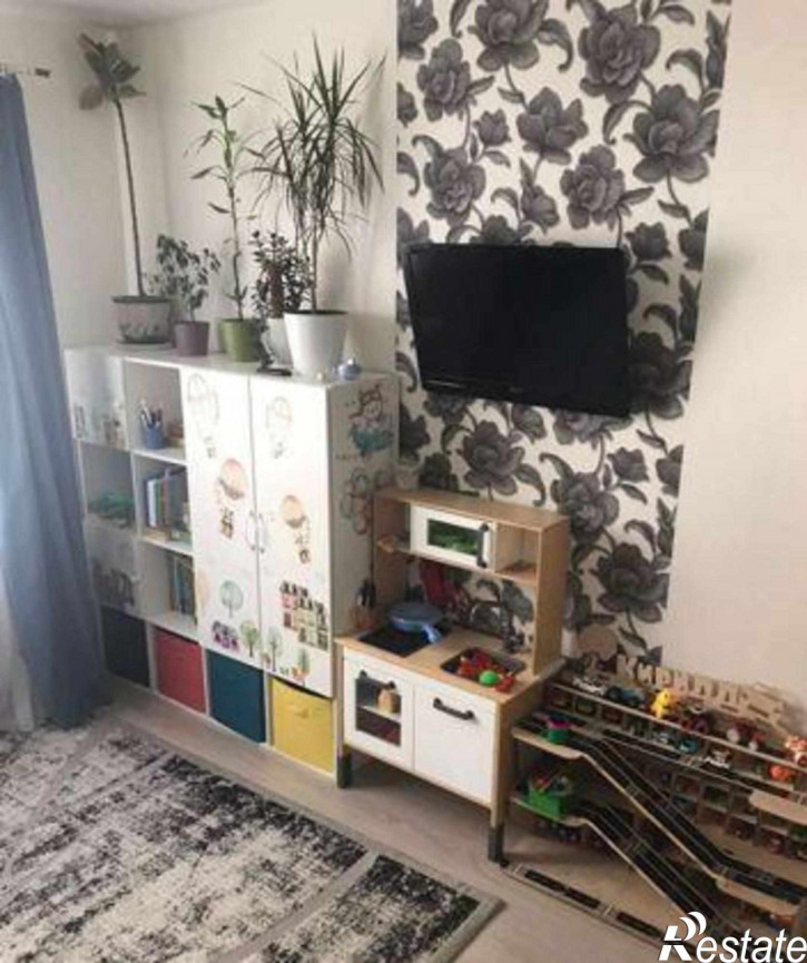 2-комн квартира улица 35-я Линия, 83